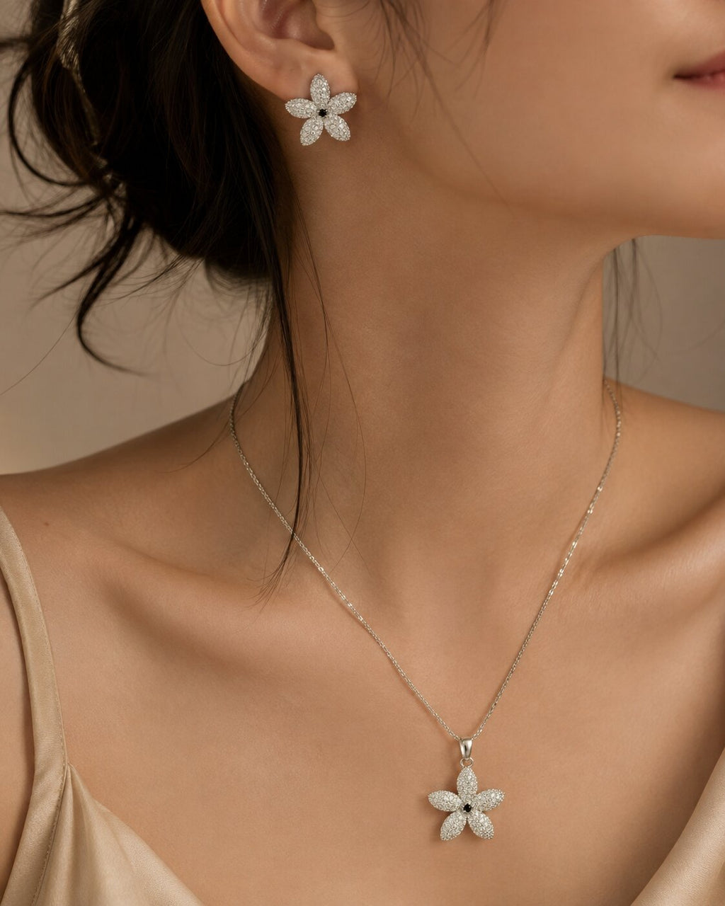 Petalia Bloom Locket & Earrings Set