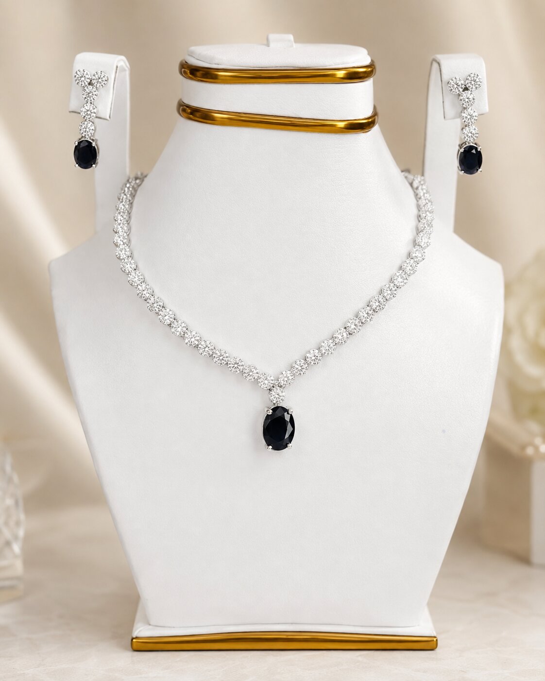 Noir Éclat Crystal Necklace & Earring Set
