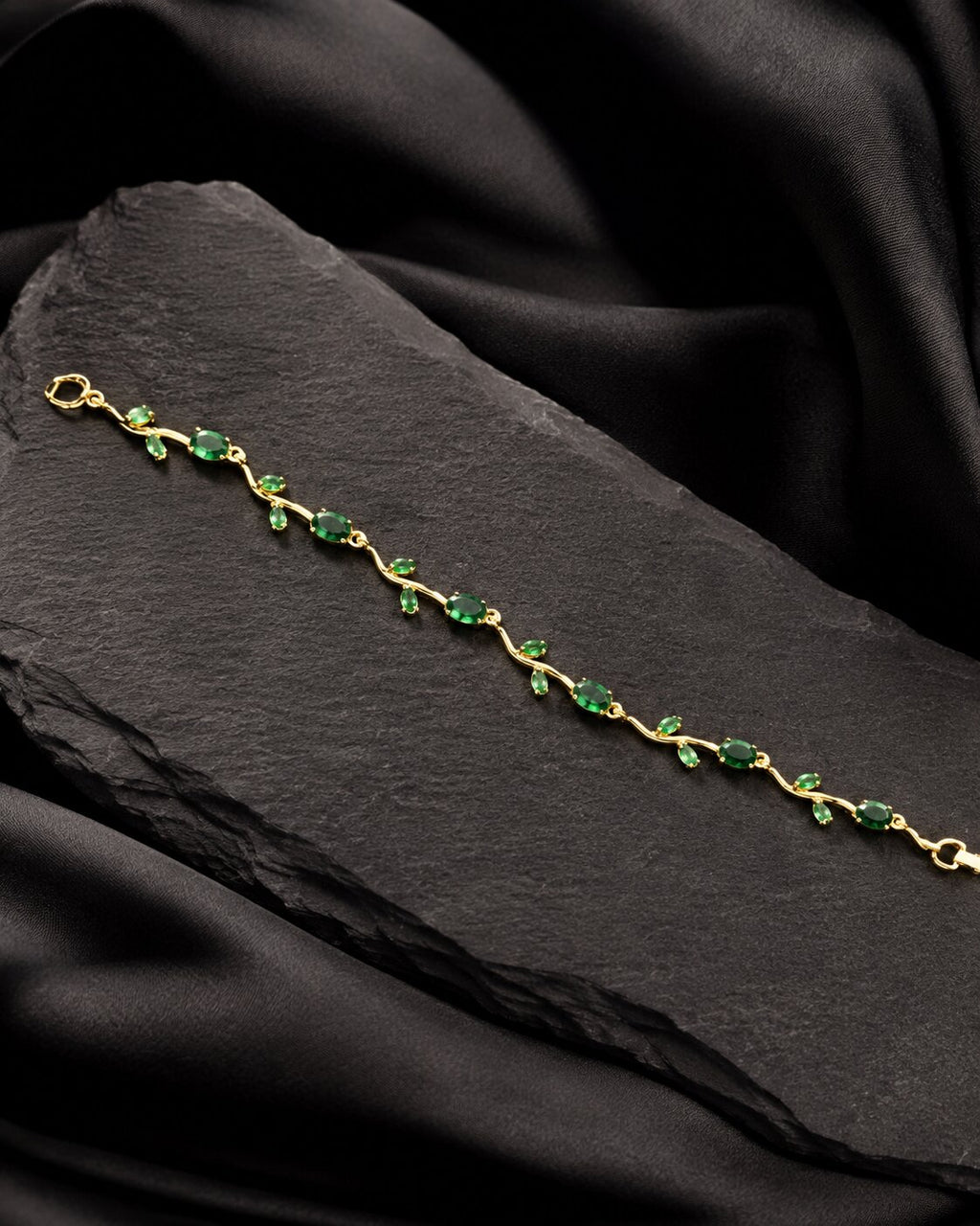 Verdant Élan Bracelet