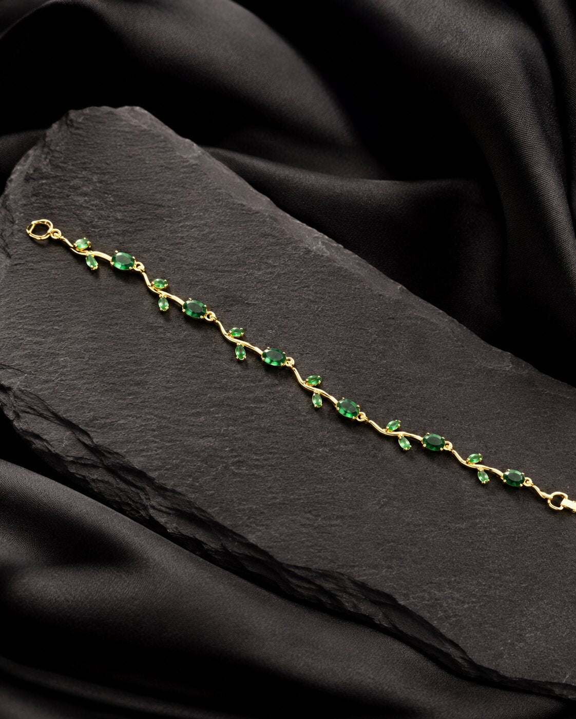 Verdant Élan Bracelet