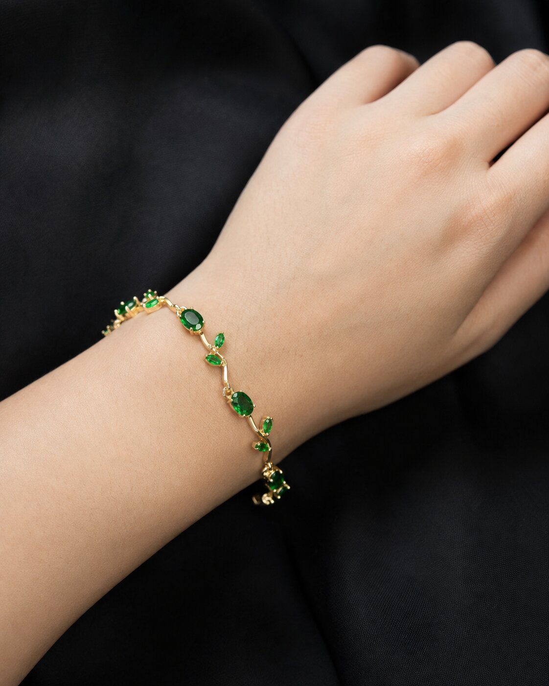 Verdant Élan Bracelet