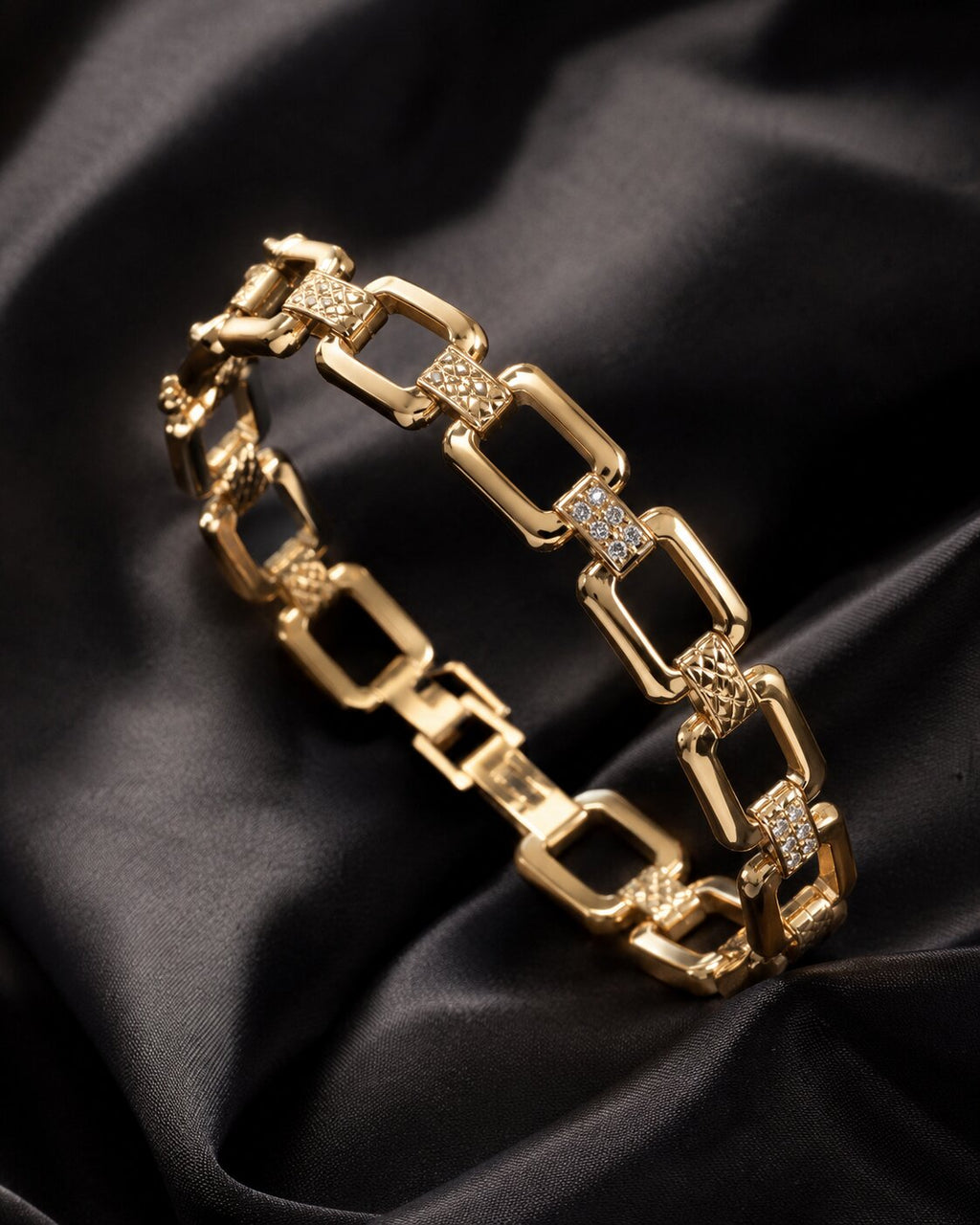 Golden Muse Link Bracelet