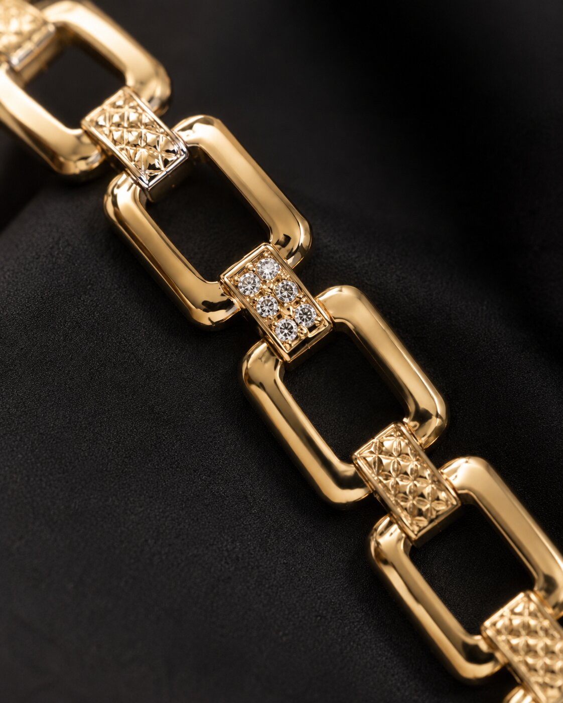 Golden Muse Link Bracelet
