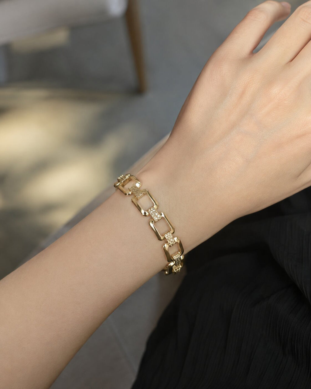 Golden Muse Link Bracelet