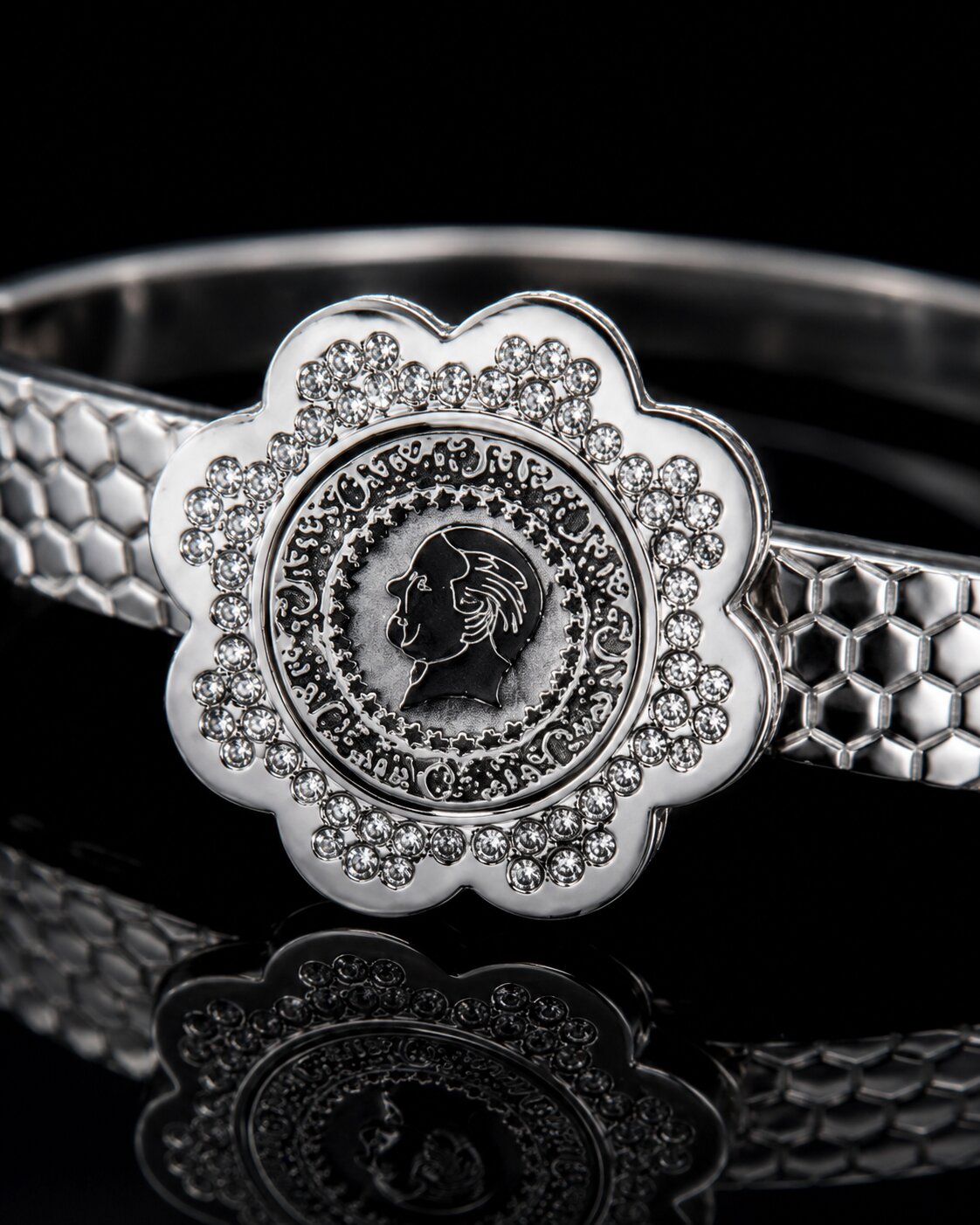 Imperial Halo Medallion Bangle
