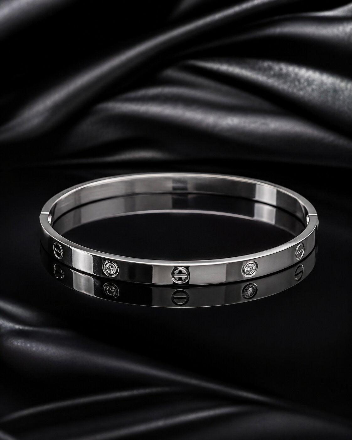 Celeste Lock Crystal Bangle