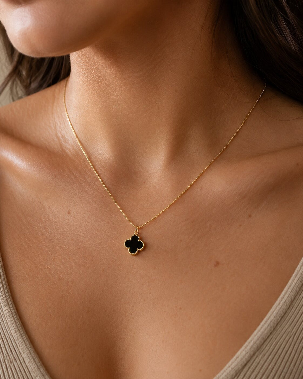 Noir Clover Minimal Set