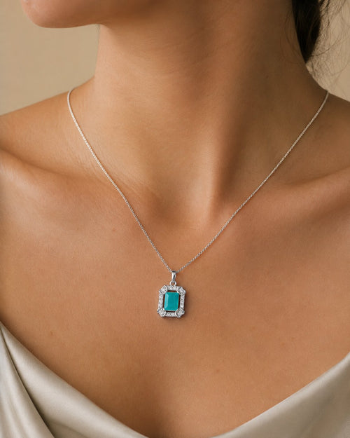 Aqua Éclat Crystal Locket